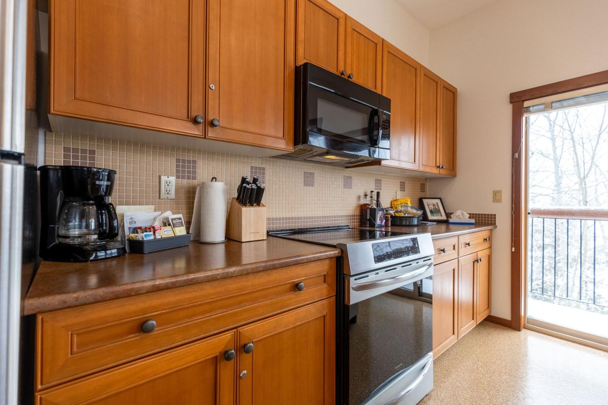 Snow Creek Lodge By Fernie Central Reservations Bagian luar foto