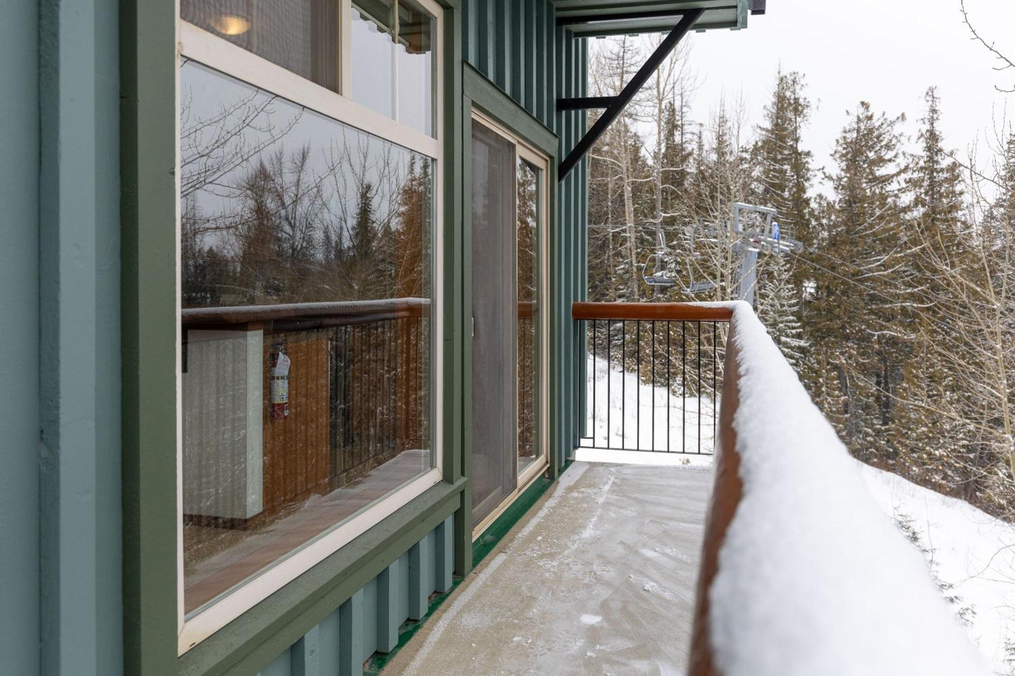 Snow Creek Lodge By Fernie Central Reservations Bagian luar foto