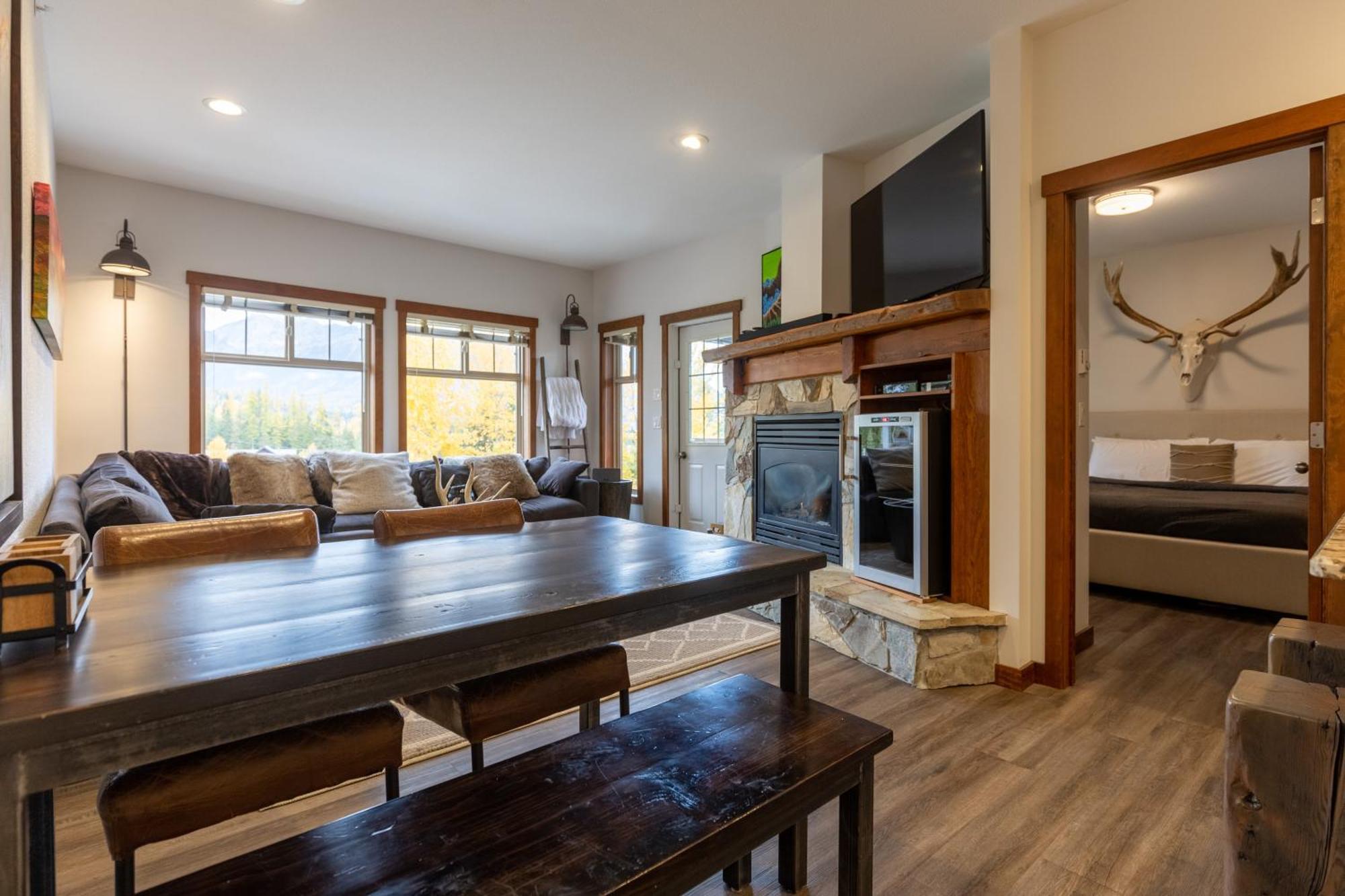 Snow Creek Lodge By Fernie Central Reservations Bagian luar foto