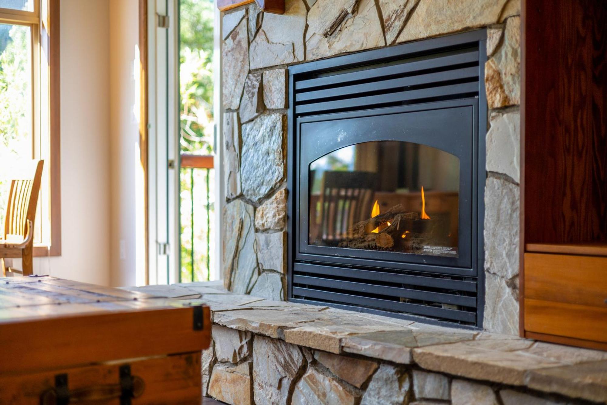 Snow Creek Lodge By Fernie Central Reservations Bagian luar foto