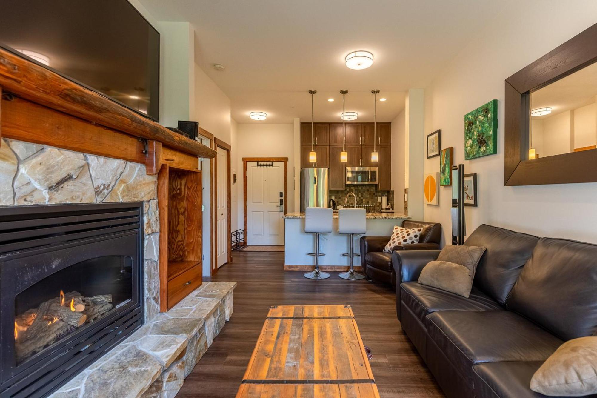 Snow Creek Lodge By Fernie Central Reservations Bagian luar foto